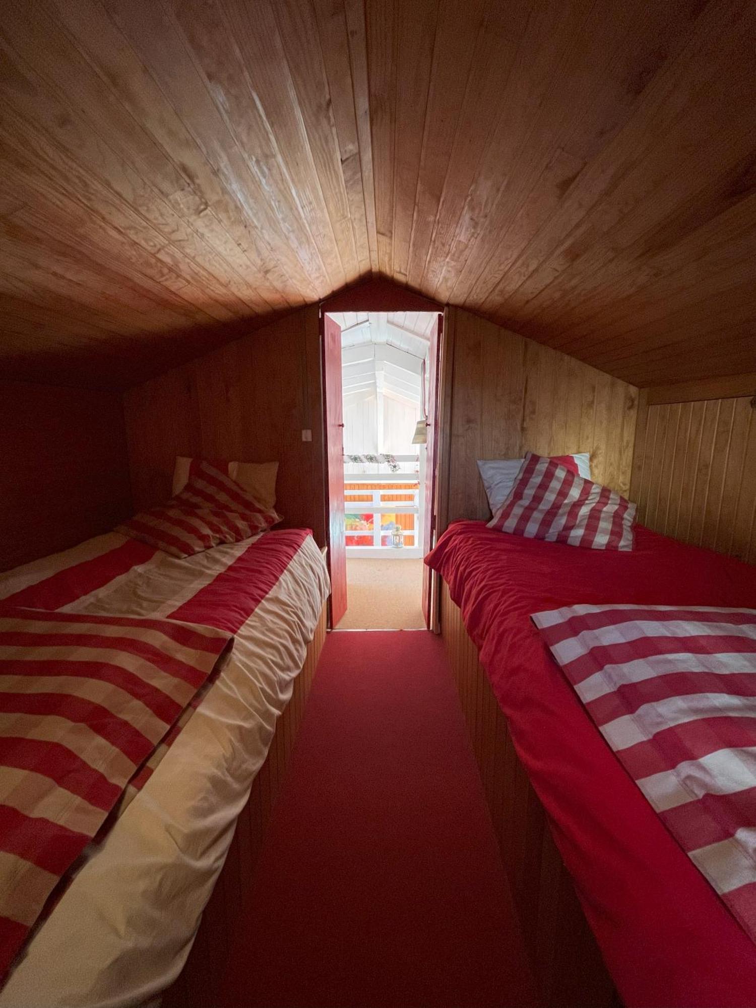 Chalet Des Myrtilles - Chalet Cosy Avec Vue Arette Eksteriør bilde